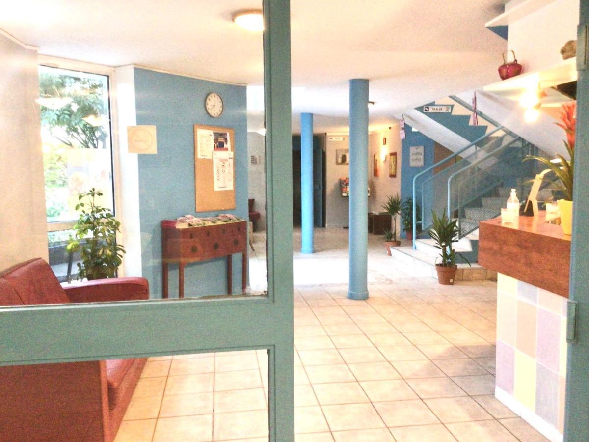 Confortel Avignon Tgv Hotel Kültér fotó